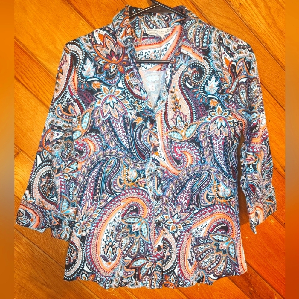 Dana Buchman bold colorful paisley button down quarter length sleeve small top